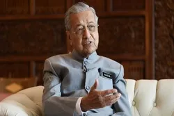 Mahathir Mohamad: Virus Corona Lebih Buruk dari Krisis Keuangan Tahun 1997