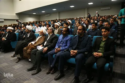 دیدار قضات و کارکنان دستگاه قضایی قم با رئیس قوه قضاییه