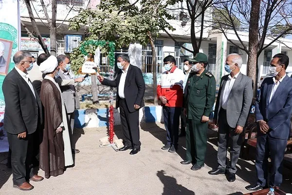 دانش‌آموزان با حضور در برنامه‌های علمی و فرهنگی زمینه رشد کشور را فراهم کنند