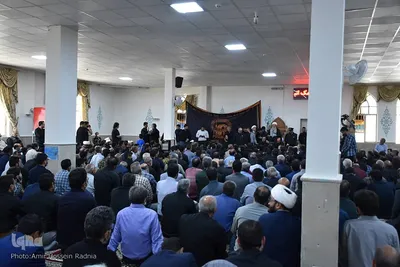 تشییع پیکر خانواده مجری تلویزیون در بیرجند