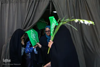 گلباران مردمی حرم مطهر رضوی به مناسبت میلاد حضرت فاطمه معصومه(س)