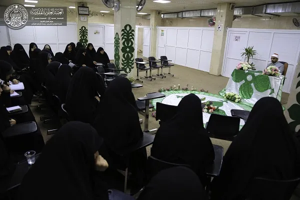 بالصور...محاضرة بعنوان 