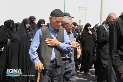 زائران و مجاوران در مسجد مقدس جمکران جهت عرض تسلیت به امام زمان