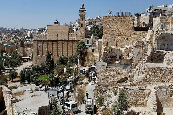 فلسطين تندد بإغلاق 