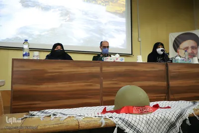 نشست تخصصی نقش زنان در دفاع مقدس‎‎