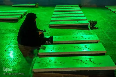 شب یلدا در گلستان شهدا