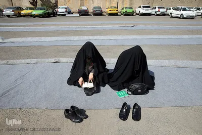دعای عرفه در حسینیه صنف لباس فروشان تهران