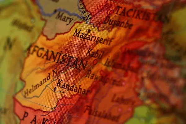 Afganistan'da Taliban saldırılarında 14 güvenlik görevlisi öldü