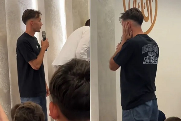 Reaktionen auf Gebetsruf eines bosnischen Spielers in der Moschee