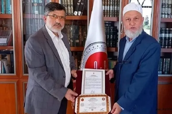 Din görevlisi Bakır, 60 yaşında hafız oldu