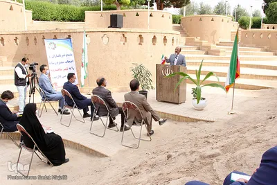نشست خبری شهردار و اعضای شورای اسلامی باغ شهر شاهدیه یزد‎