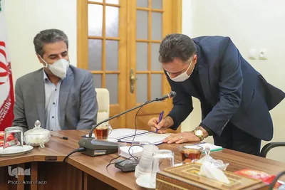 انعقاد تفاهم نامه شهرداری شیراز و نهاد نمایندگی ولی فقیه