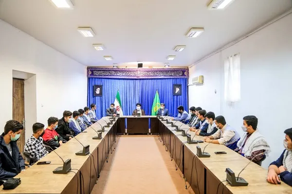دانش آموزان در مسائل اجتماعی نقش آفرین و اثرگذار باشند