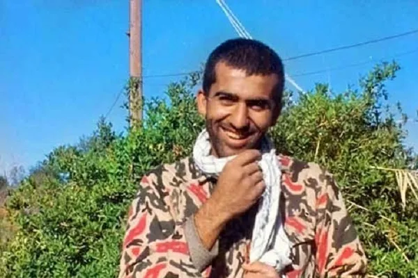 جامعه قرآنی به دیدار خانواده شهید احدی می‌روند