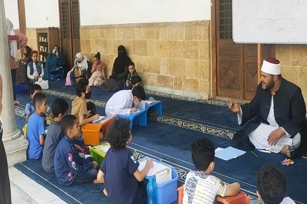 El-Ezher Büyük Camii’nde Kur’an öğretmenleri için bir eğitim kursu düzenleniyor