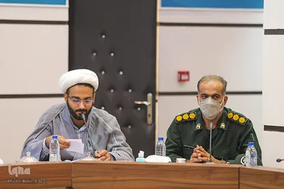نشست برنامه های دهه کرامت‎ - شیراز