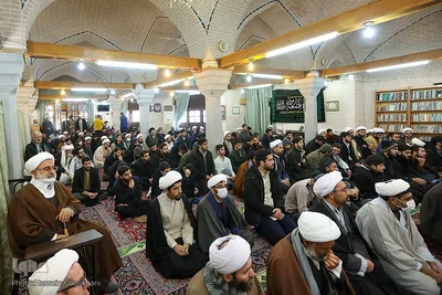 اجتماع طلاب و روحانیون قزوین در حمایت از مرجعیت و رهبر انقلاب