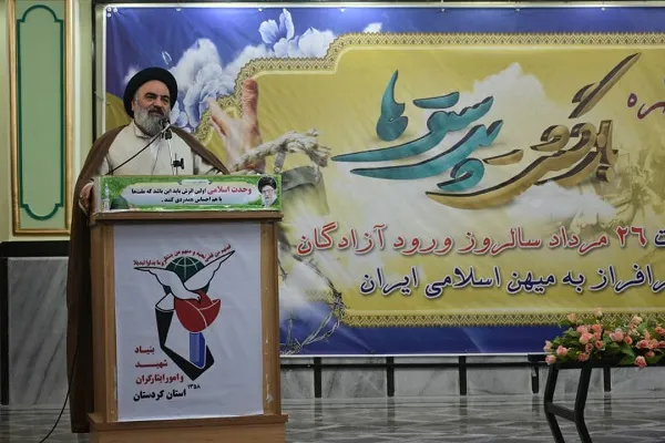 فرهنگ مقاومت ملت ایران، جهانیان را متحول کرد
