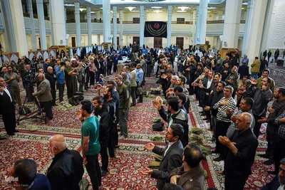 مرثیه سرایی حاج صادق آهنگران در رثای شهادت حضرت فاطمه سلام‌الله‌علیها