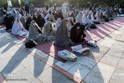 نماز عید فطر در امامزادگان محمد (َع) و سکینه خاتون (س) کرج‎‎