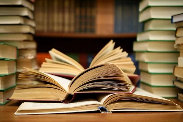 20 عنوان کتاب در قم غیرمجاز اعلام شد
