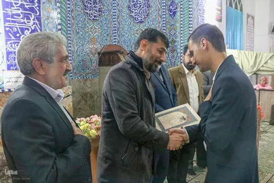 محفل ماهیانه انس با قرآن نوجوانان و جوانان یزدی