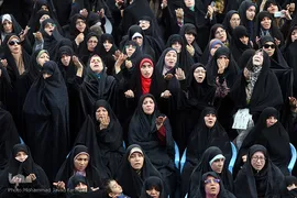 مراسم روز عفاف و حجاب در میدان امام حسین (ع)