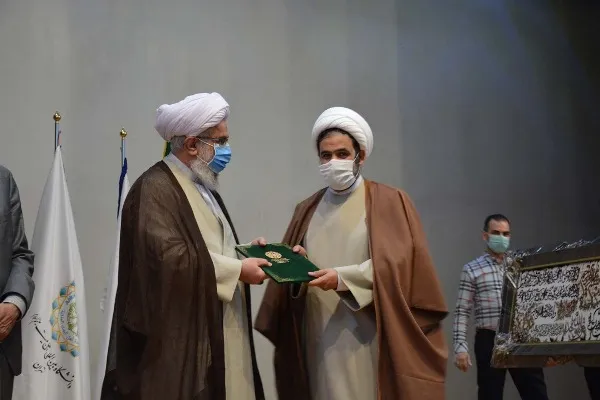 مراسم معارفه رئیس دانشگاه بین‌المللی اهل‌بیت(ع) برگزار شد