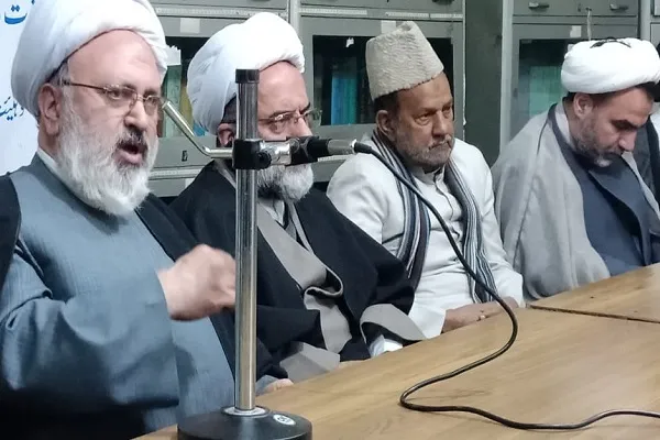 فضای مجازی، فرصتی طلایی برای علما