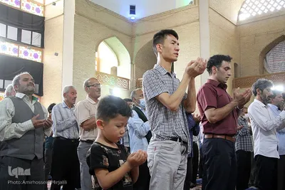 اقامه نماز عید قربان در مسجد ملا اسماعیل یزد