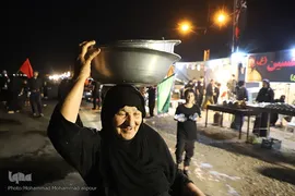خدمت‌رسانی شبانه‌روزی مواکب حسینی به زوار در چذابه