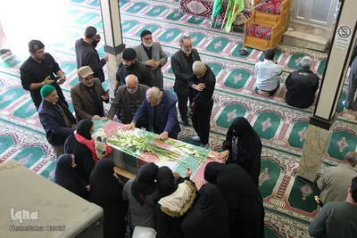 وداع بازاریان بیرجند با شهید گمنام