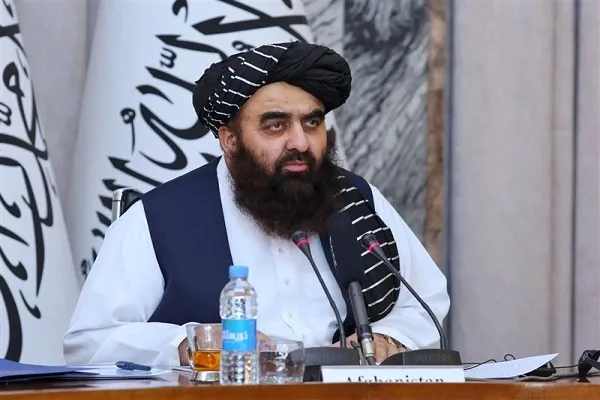 امریکایان په پوځي یونیفورم کې نه،بلکې د ډيپلوماټ په یونیفورم کې د منلو وړدي