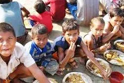 Hyderabad-India, Distribusi Makanan kepada Orang-orang yang Membutuhkan oleh Komunitas Muslim