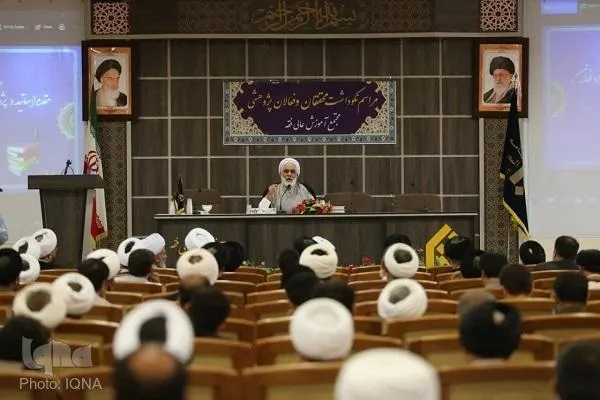 گره‌گشایی در متن جامعه از اولویت‌های پژوهشی المصطفی است