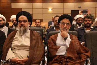 آیین رونمایی از کتاب «برای حق» در یزد‎