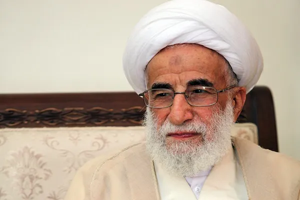 قدردانی آیت‌الله جنتی از پاسخ موشكی سپاه به تروريست‌ها/ اثر كاهش قيمت‌ها در سفره مردم پديدار شود