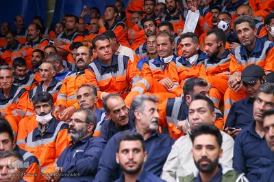 نارنجی پوشان، سفیران پاکیزگی