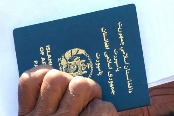 طالبانو د افغانستان په کابل کښې د پاسپورتونو د ویشلو بهیر پیل کړی
