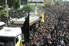 تشییع پیکر رئیس جمهور شهید در تهران (۲)