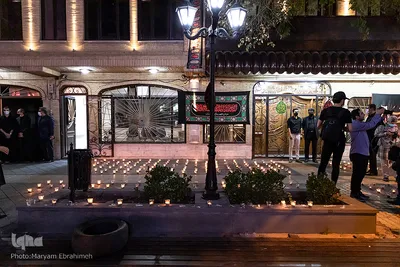 روشن کردن شمع به یاد متوفیان کرونایی درتبریز