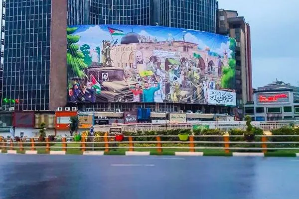 جشن آزادی قدس؛ دیوارنگاره جدید میدان ولیعصر(عج)