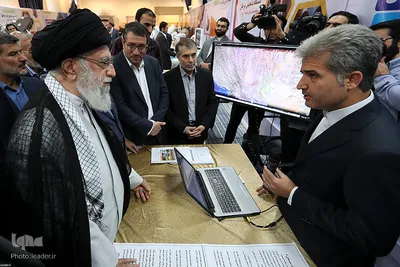 بازدید رهبر انقلاب از نمایشگاه شرکت‌های دانش‌بنیان و فناوری‌های برتر (ایران ساخت)