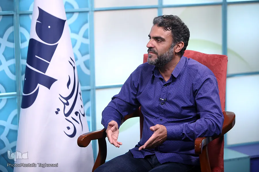 نقش دست‌نوشته‌های قرآنی در تحلیل و ارزیابی قرائات و رسم قرآن