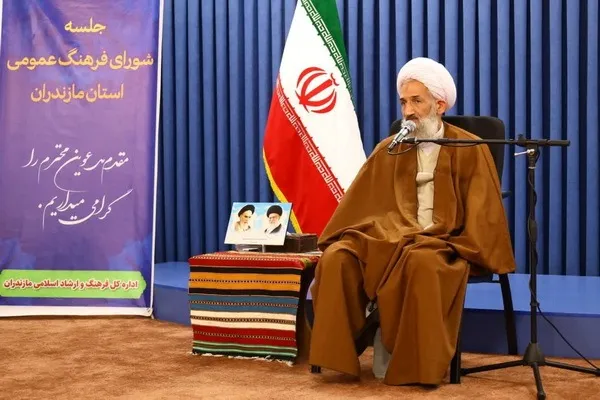 لزوم به‌کارگیری ابزار هنر در گرامیداشت دهه فجر