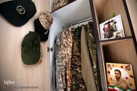 دیدار جمعی از پیشکسوتان و اساتید جامعه قرآنی با خانواده شهید حسین معزغلامی، از شهدای قرآنی مدافع حرم