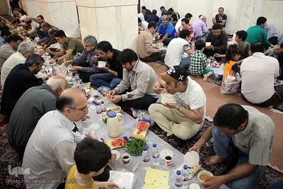 سفره افطار حضرت عبدالعظیم حسنی (ع)