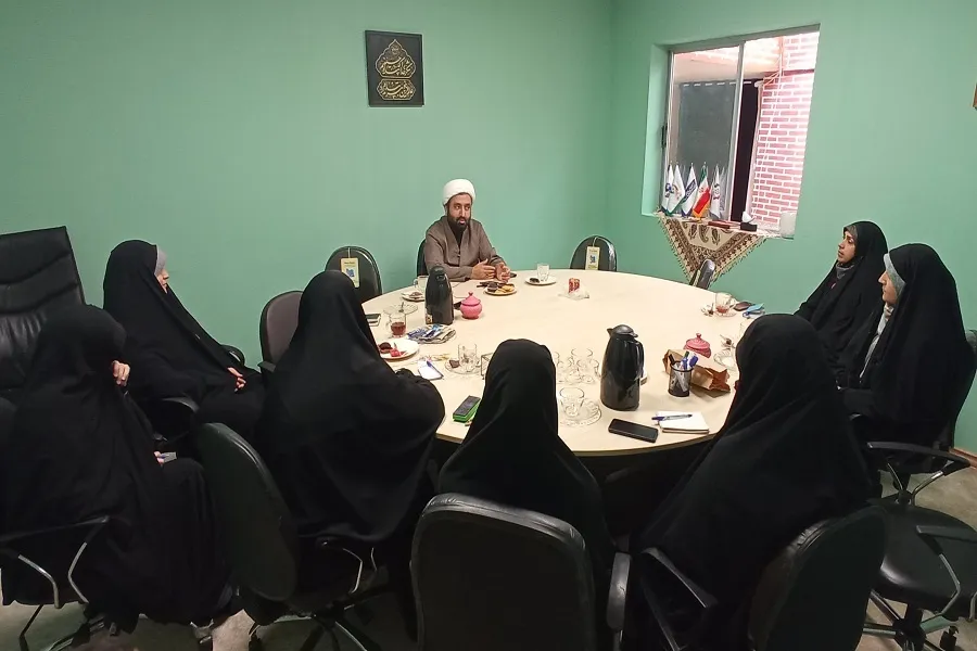 نشست توانمندسازی بانوان فعال فرهنگی در رشت برگزار شد
