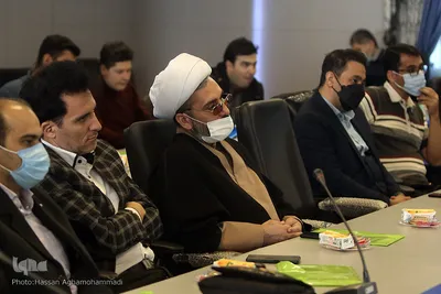 نشست توجیهی و قرعه کشی متسابقین شانزدهمین جشنواره ملی و بین المللی تلاوت‌های مجلسی