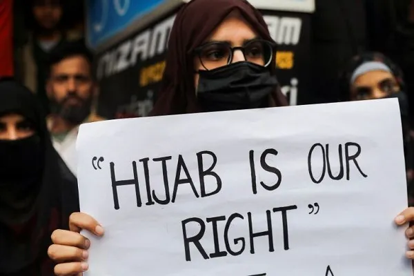 Menteri Dalam Negeri India menuai konfrontasi ikutan bertegas mengharamkan hijab pelajar